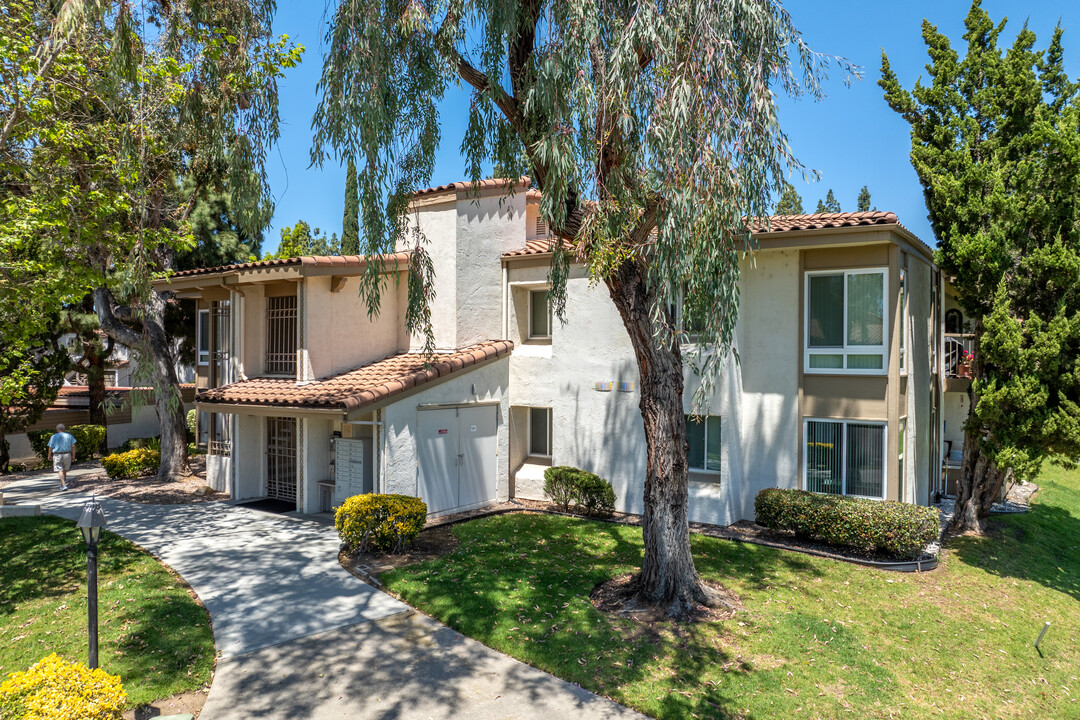 One Oaks North in San Diego, CA - Building Photo