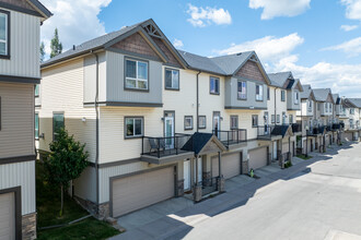 19 Kincora Heat NW in Calgary, AB - Building Photo - Building Photo