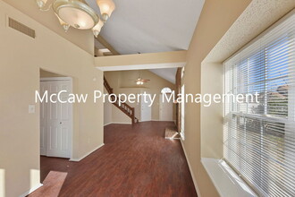 7536 Down Hill Dr in Fort Worth, TX - Building Photo - Building Photo