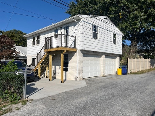 216 Redwood St