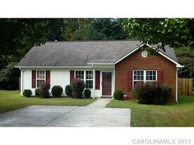 1235 Helms Rd in Charlotte, NC - Building Photo