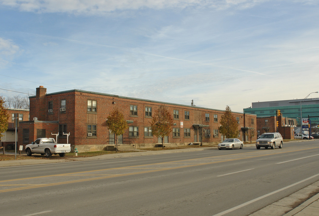 Washington Square Apartments in Huntington, WV - Building Photo