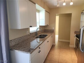 13032 Ninth St in Ft. Myers, FL - Building Photo - Building Photo