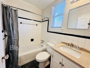 1108 W Friendly Ave in Greensboro, NC - Building Photo - Building Photo