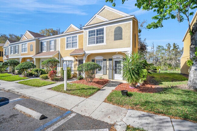 30029 Granda Hills Ct in Zephyrhills, FL - Foto de edificio - Building Photo