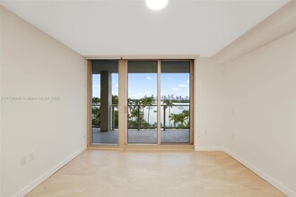 1500 Bay Rd, Unit N-0305 in Miami Beach, FL - Building Photo - Building Photo