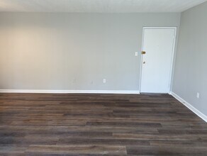 3831 Hamilton Street, Unit #303 in Hyattsville, MD - Building Photo - Building Photo