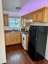 860 Manhattan Beach Blvd, Unit Unit C in Manhattan Beach, CA - Building Photo