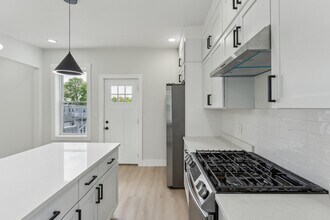 47 Brackett St in Boston, MA - Foto de edificio - Building Photo