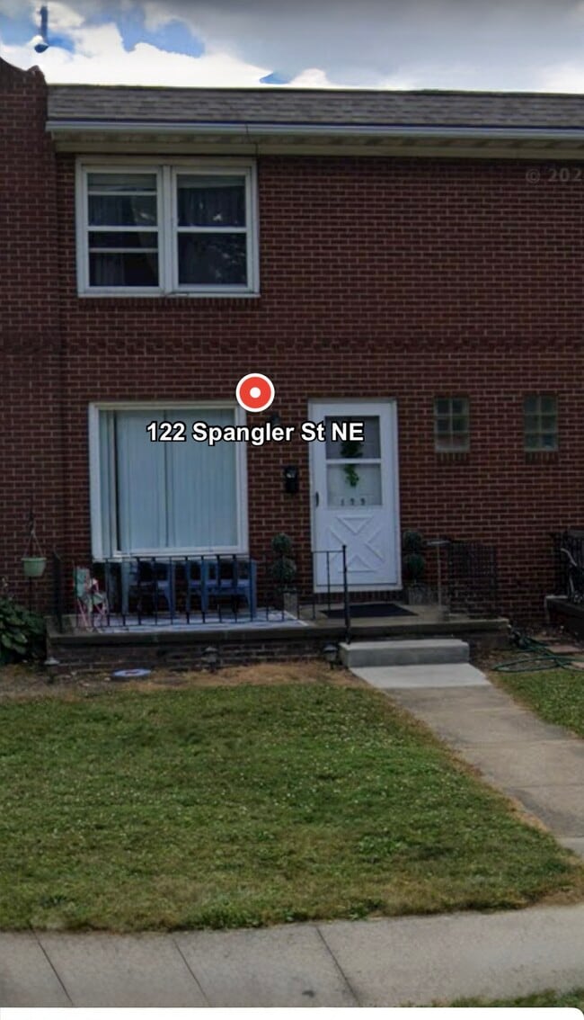 property at 122 Spangler Rd NE