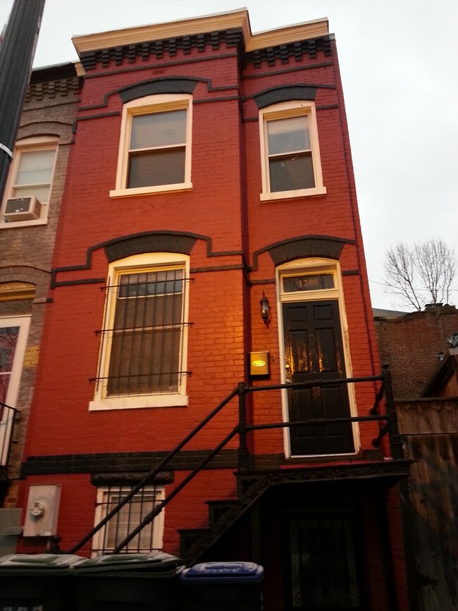 property at 1208 Kirby St NW