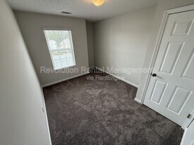 7270 Oakley Ct in Union City, GA - Building Photo