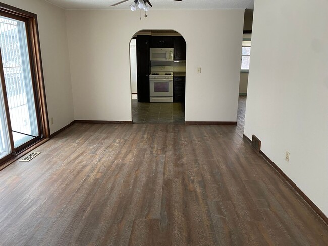 2405 Bemidji Ave N in Bemidji, MN - Building Photo - Building Photo