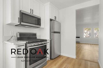 8752.5 Belford Ave in Los Angeles, CA - Building Photo - Building Photo