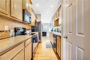 7039 Bayrose Cir in East Point, GA - Building Photo - Building Photo