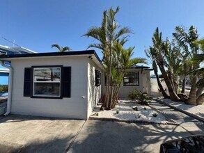 231 E Madeira Ave in Madeira Beach, FL - Building Photo - Building Photo