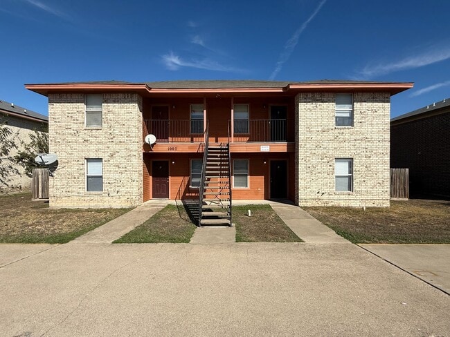 property at 1007 Circle M Dr