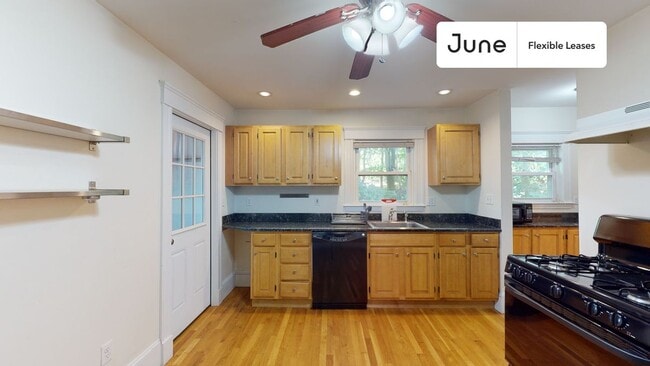 33-35 Dickinson Road in Boston, MA - Building Photo - Building Photo