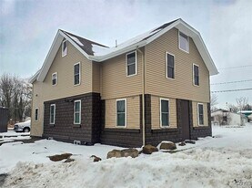 2287 Lake Rd in Sullivan, NY - Building Photo
