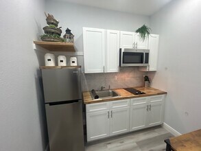 901 Vicenza St in St. Cloud, FL - Building Photo - Building Photo