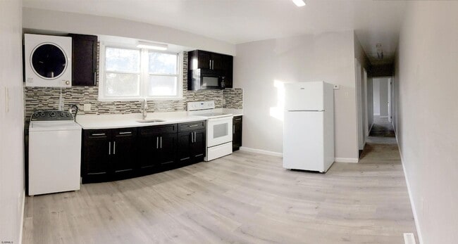 104 Minnetonka Ave in Absecon, NJ - Foto de edificio - Building Photo