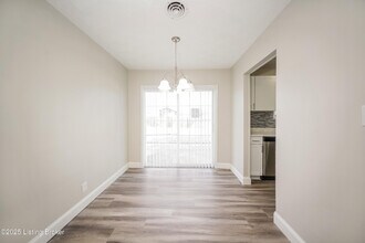 9714 Anita Blvd in Louisville, KY - Building Photo - Building Photo