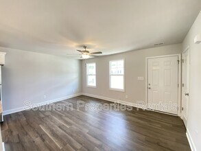 529 Hamlet Dr in Broadway, NC - Building Photo - Building Photo