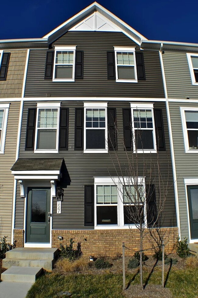 property at 227 Presidents Pointe Ave