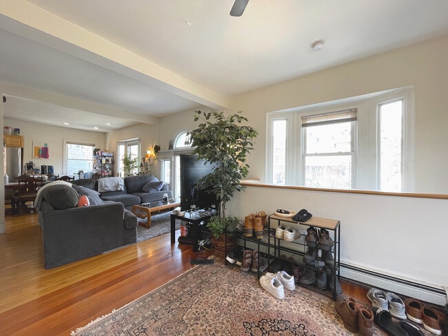 66 Englewood Ave, Unit 2A