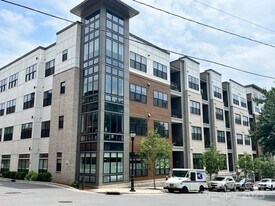 55 S Market St in Asheville, NC - Building Photo