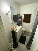 2085 Cedar St in Holt, MI - Foto de edificio - Building Photo