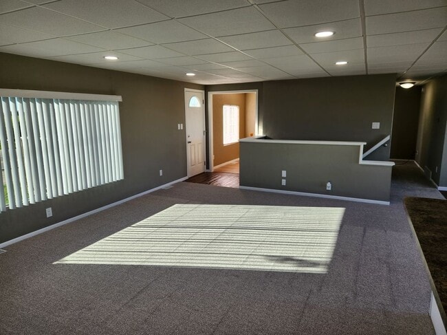 23381 Co Rd E34 in Anamosa, IA - Building Photo - Building Photo