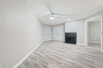 9839 Walnut St in Dallas, TX - Building Photo - Building Photo