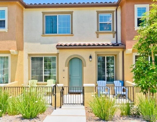 1800 Saltaire Pl in San Diego, CA - Building Photo - Building Photo