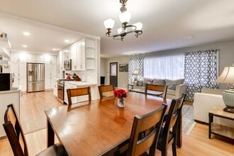 6 S Waterman Ave in Arlington Heights, IL - Building Photo - Building Photo