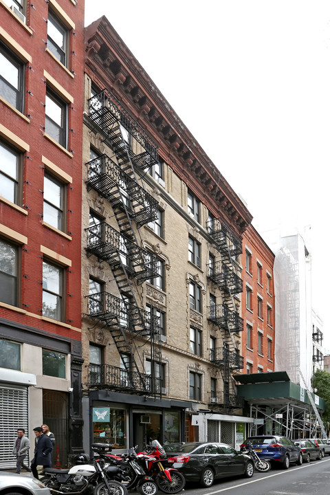 98-100 Thompson St in New York, NY - Foto de edificio