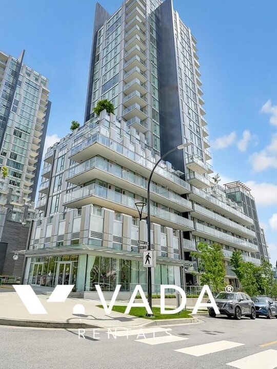 7418 Paulson St in Vancouver, BC - Building Photo