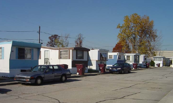 Glenbrook Mobile Home Park in Fort Wayne, IN - Building Photo