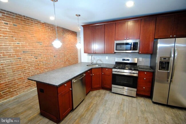 241 High St in Burlington, NJ - Building Photo - Building Photo