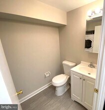 922 Montgomery Ave in Bryn Mawr, PA - Building Photo - Building Photo