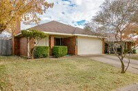 3712 Roussillon Dr photo'