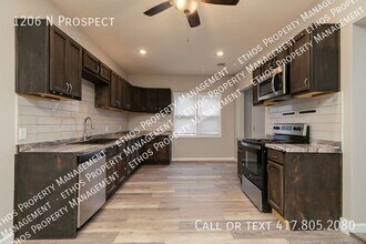 1206 N Prospect Ave in Springfield, MO - Building Photo - Building Photo