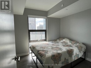 11-1411 Wellesley St W in Toronto, ON - Building Photo - Building Photo