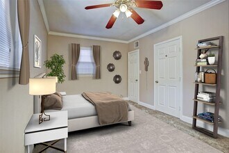 315 W Saulnier St in Houston, TX - Building Photo - Building Photo