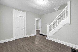 1032 E 17th Ave in Columbus, OH - Building Photo - Building Photo