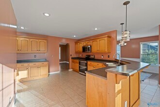 102 Compass Hill Cir in Toney, AL - Building Photo - Building Photo