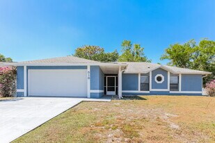 518 Carlsbad Dr in Kissimmee, FL - Building Photo