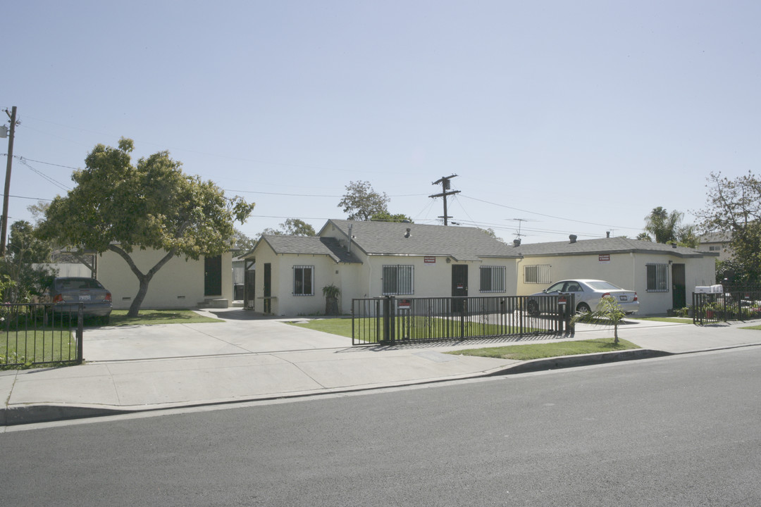 21714 Elaine Ave in Hawaiian Gardens, CA - Building Photo