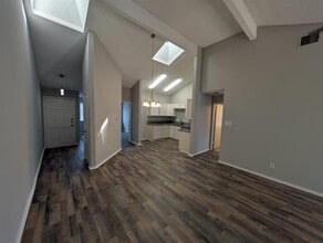 1125 Highpoint Rd in Bedford, TX - Building Photo - Building Photo