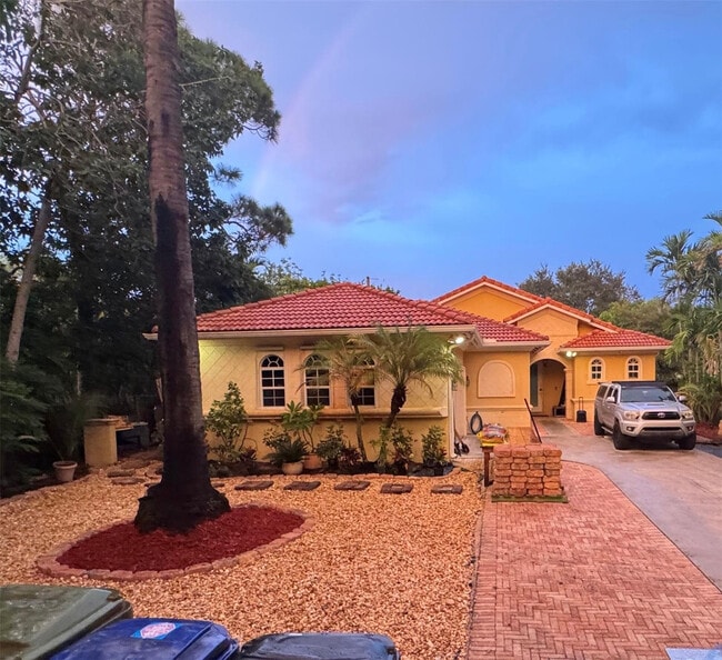 property at 1464 SW 28th Ave